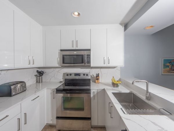 St. John Home 1003941