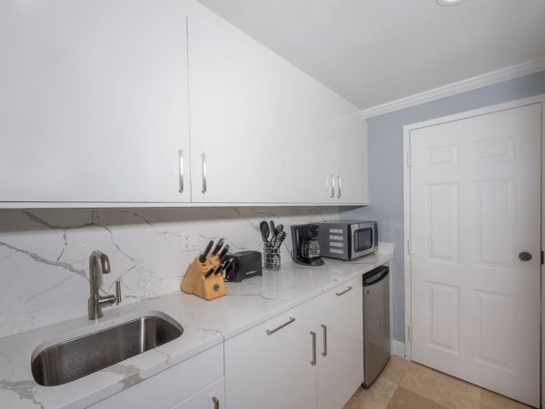 St. John Home 1003941