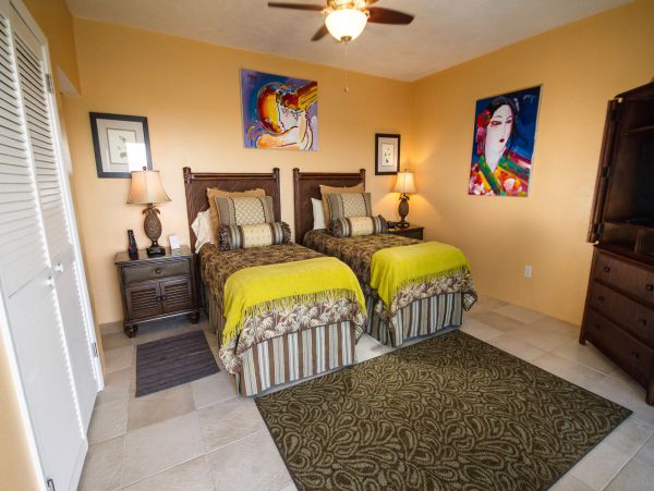 St. John Home 1003974
