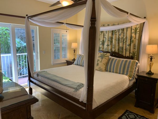 St. John Home 1003978