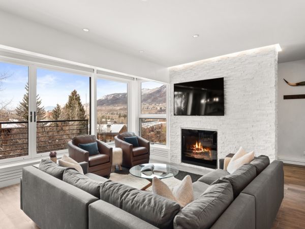 Three Bedroom Luxury Vacation Condo in Aspen