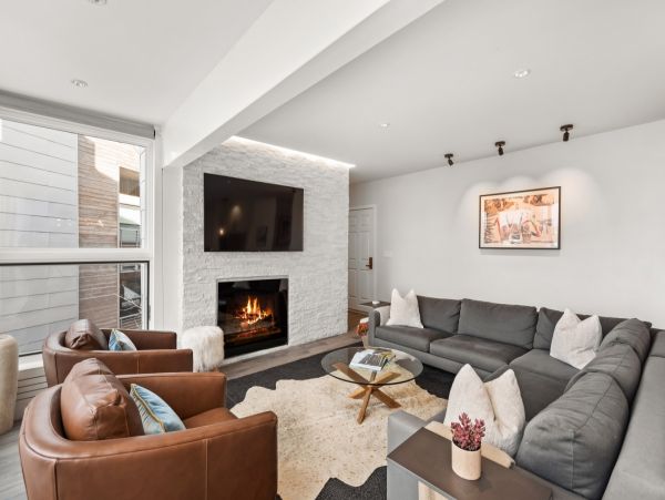 Three Bedroom Luxury Vacation Condo in Aspen