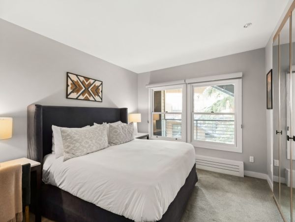 Three Bedroom Luxury Vacation Condo in Aspen