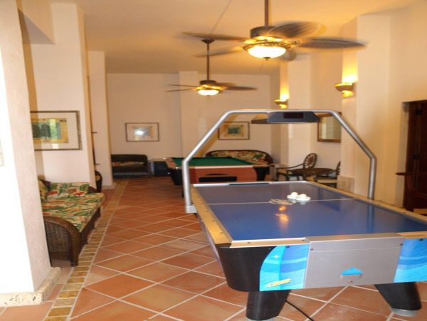 St. John Home 1003989