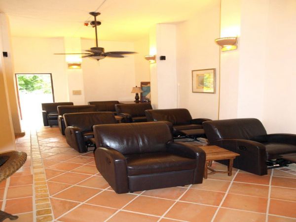 St. John Home 1003989