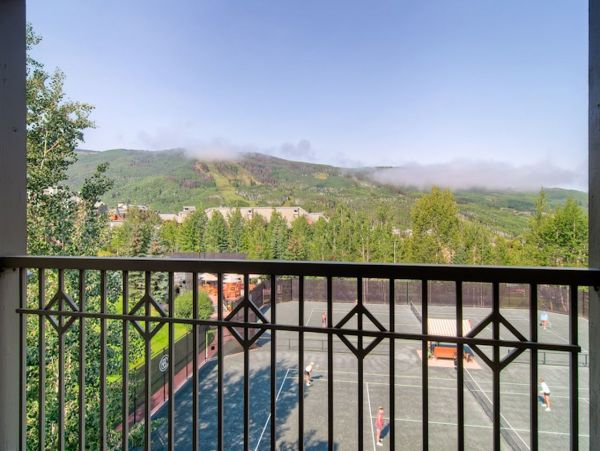 Beaver Creek Four Bedroom Townhome Views of Slopes