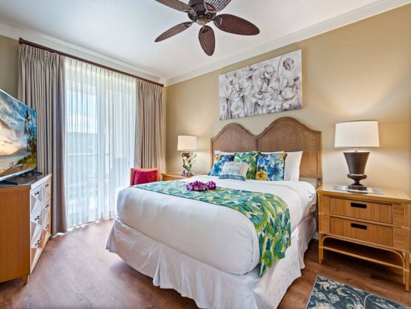 Great Views & Location 5 Bedroom Premier Condo in Kaanapali