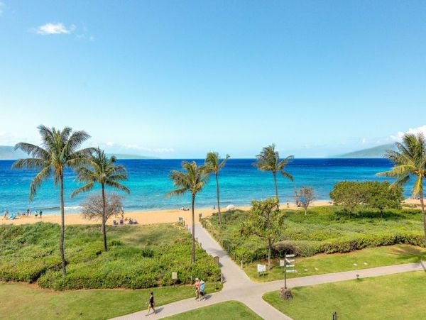 Great Views & Location 5 Bedroom Premier Condo in Kaanapali