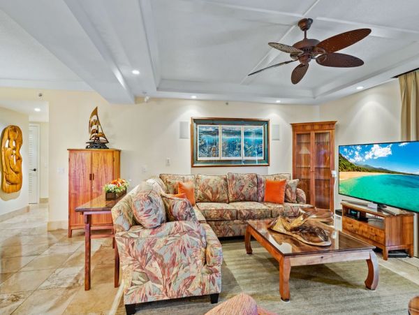 Great Views & Location 5 Bedroom Premier Condo in Kaanapali