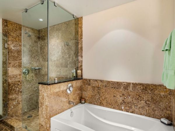 Great Views & Location 5 Bedroom Premier Condo in Kaanapali