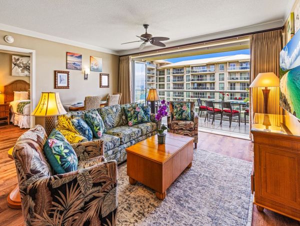 Great Views & Location 5 Bedroom Premier Condo in Kaanapali