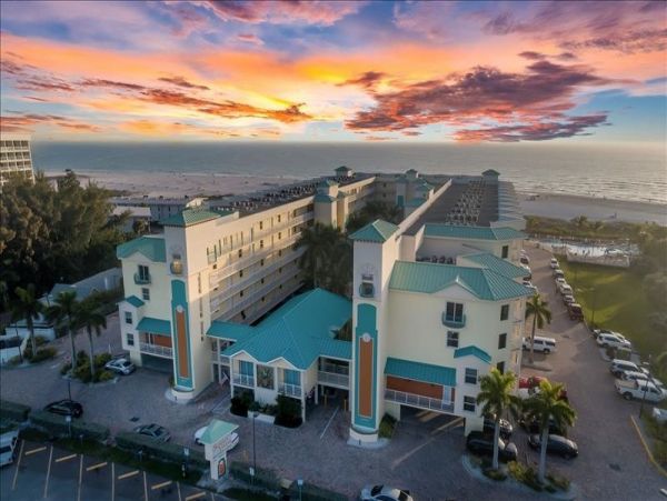Treasure Island Beachfront Vacation Rental Luxury Condo 3-Bedroom