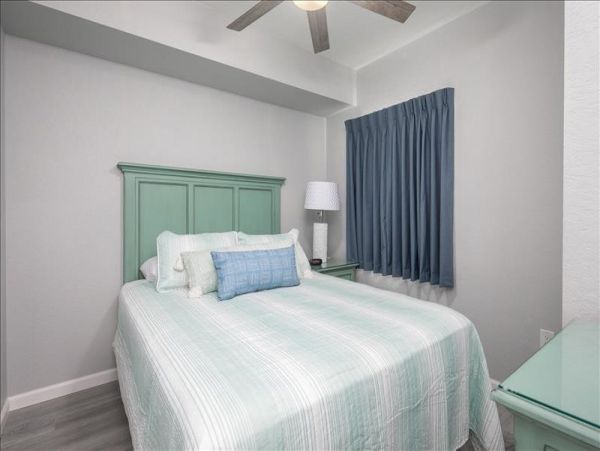Treasure Island Beachfront Vacation Rental Luxury Condo 3-Bedroom