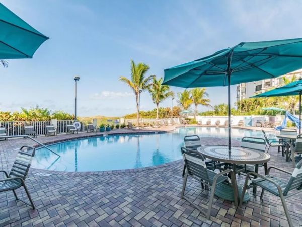 Treasure Island Beachfront Vacation Rental Luxury Condo 3-Bedroom