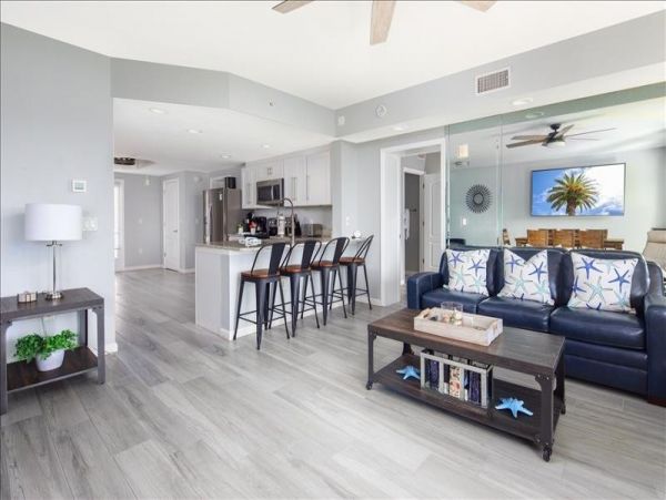 Treasure Island Beachfront Vacation Rental Luxury Condo 3-Bedroom