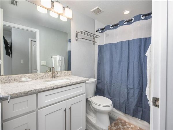 Treasure Island Beachfront Vacation Rental Luxury Condo 3-Bedroom