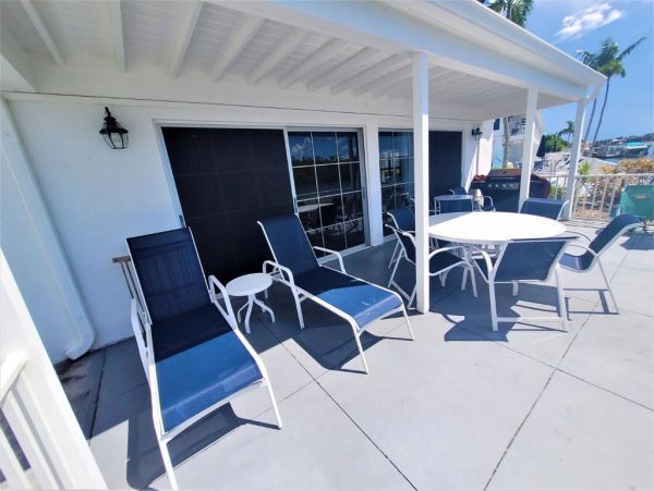 Waterfront Vacation Condo in Marco Island 3 Bedrooms