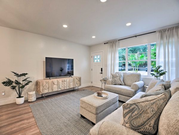 Lovely Sarasota 4 Bedroom Vacation Home Sleeps 8 Guests