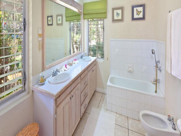 Barbados Home 1004065