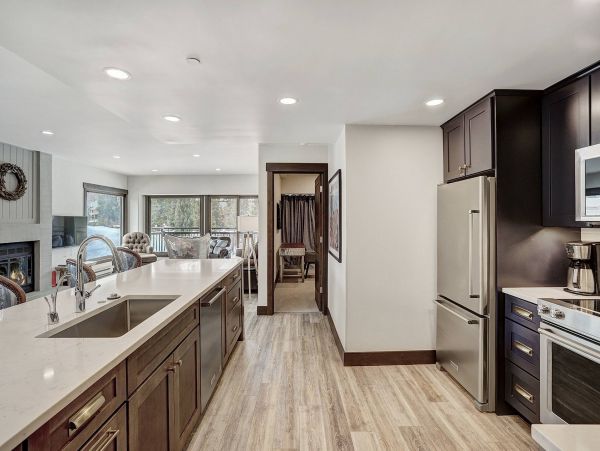 Fabulous Three Bedroom Suite in Breckenridge -Ski in Ski out