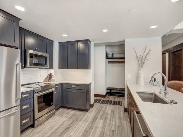 Fabulous Three Bedroom Suite in Breckenridge -Ski in Ski out