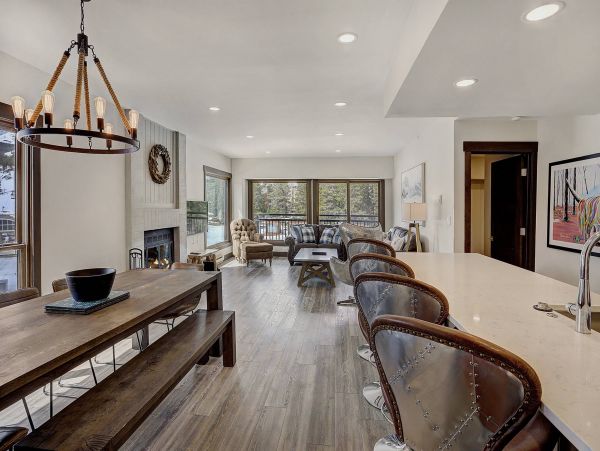 Fabulous Three Bedroom Suite in Breckenridge -Ski in Ski out