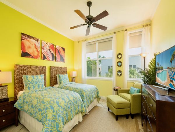 Key West Gorgeous Two Bedroom Vacation Condo Walk To Beach