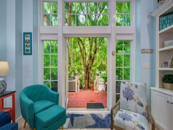 Key West Lovely Vacation Townhome Sleeps 6 Guests