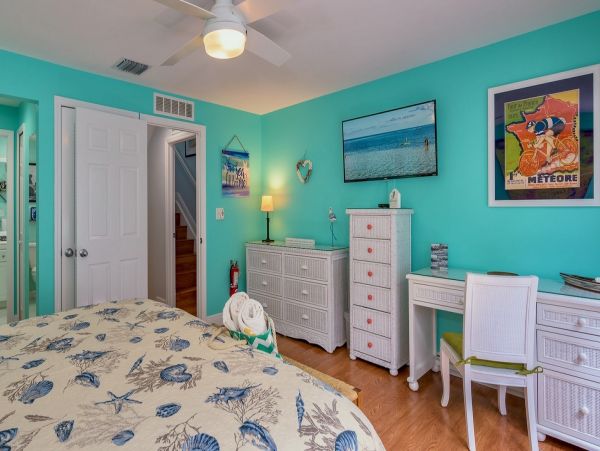 Key West Lovely Vacation Townhome Sleeps 6 Guests