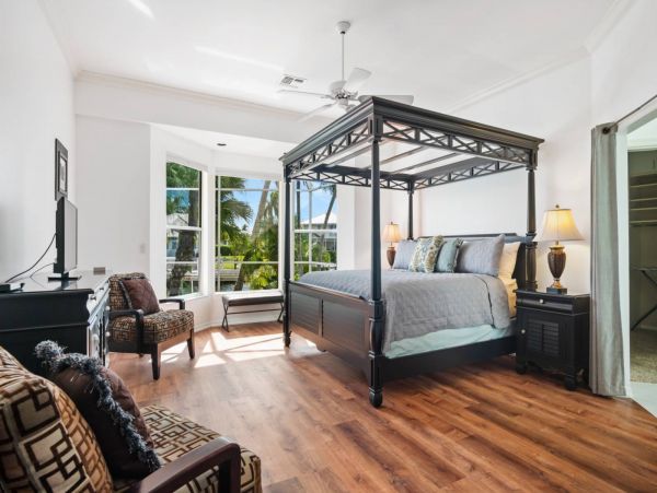 Vacation Home Marco Island With Boat Dock & Pool Sleeps 10