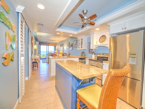 Bay Front Vacation Condo in Sanibel Sleeps 4