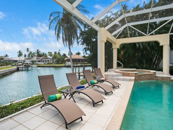 Marco Island Canal Front 4 Bedroom Family Home Caged Pool