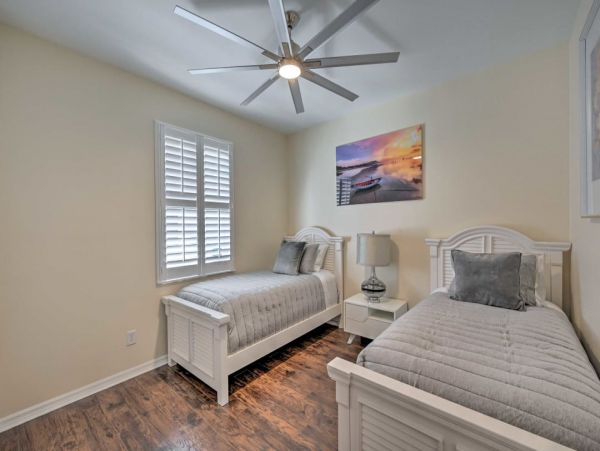 Golf Course View Three Bedroom Vacation Home in Naples