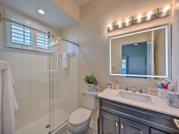 Golf Course View Three Bedroom Vacation Home in Naples