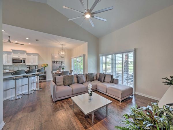 Golf Course View Three Bedroom Vacation Home in Naples