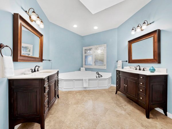 Oceanfront Six-Bedroom Home With Private Pool in Hilton Head