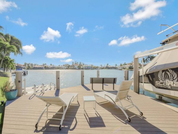 Walk to Beach Marco Island Vacation Home Sleeps Eight Guests