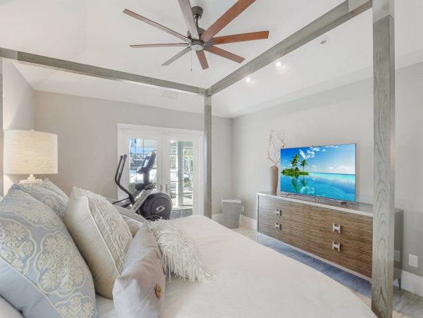 Walk to Beach Marco Island Vacation Home Sleeps Eight Guests