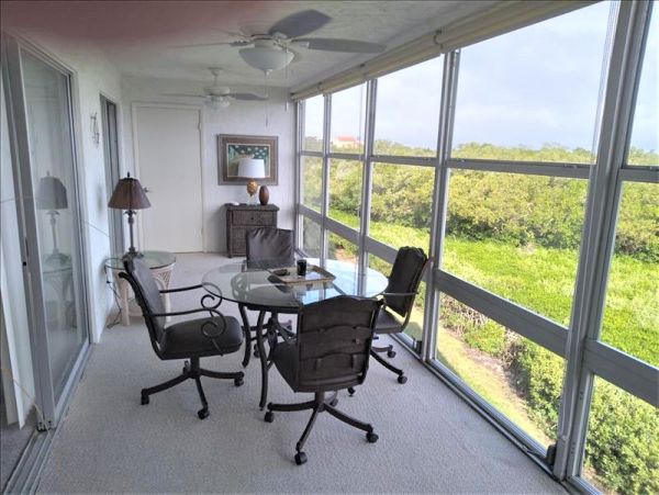 Longboat Key Vacation Condo 2 Bedrooms Sleeps 6 Bay Views