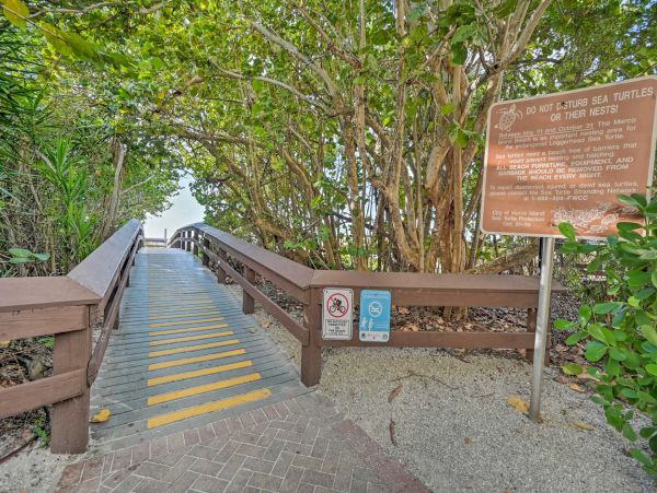 A Rare Walk to the Beach Vacation Rental Home Marco Island