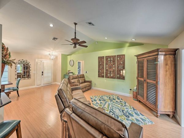 A Rare Walk to the Beach Vacation Rental Home Marco Island
