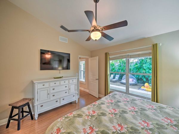 A Rare Walk to the Beach Vacation Rental Home Marco Island
