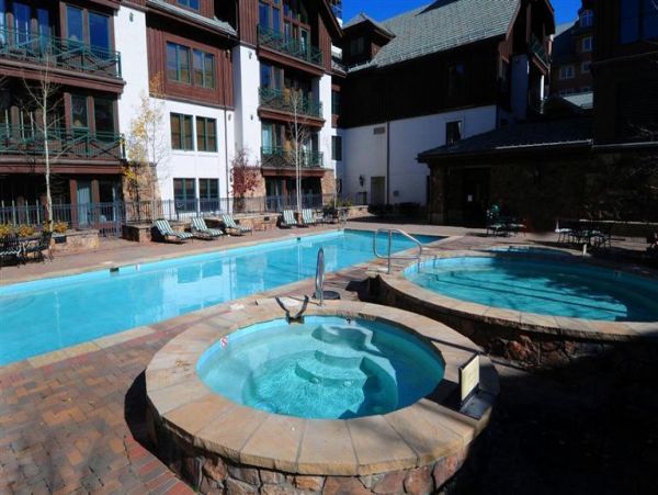 Beaver Creek Vacation Villa - Ski in Ski out
