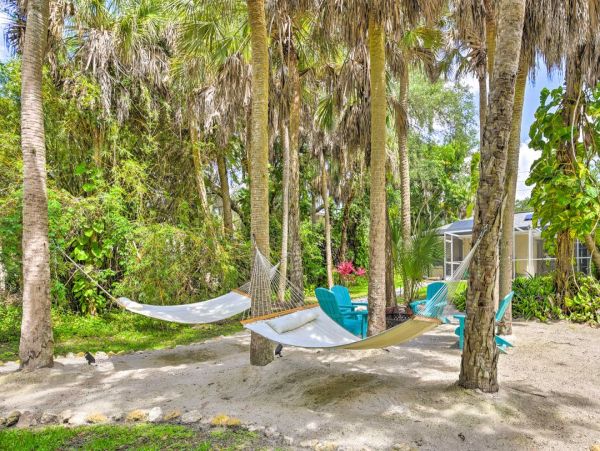 Venice Vacation Home Three Bedrooms with Pool Sleeps Six