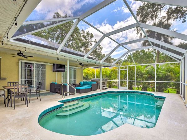 Venice Vacation Home Three Bedrooms with Pool Sleeps Six
