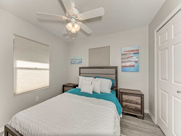 Venice Vacation Home Three Bedrooms with Pool Sleeps Six