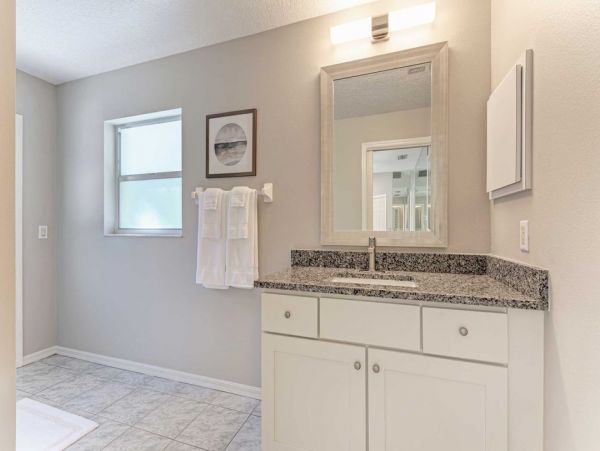 Venice Vacation Home Three Bedrooms with Pool Sleeps Six