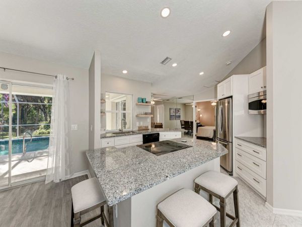 Venice Vacation Home Three Bedrooms with Pool Sleeps Six