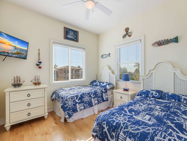 Bradenton Beach Luxury Vacation Pool Home Sleeps 8 Guests