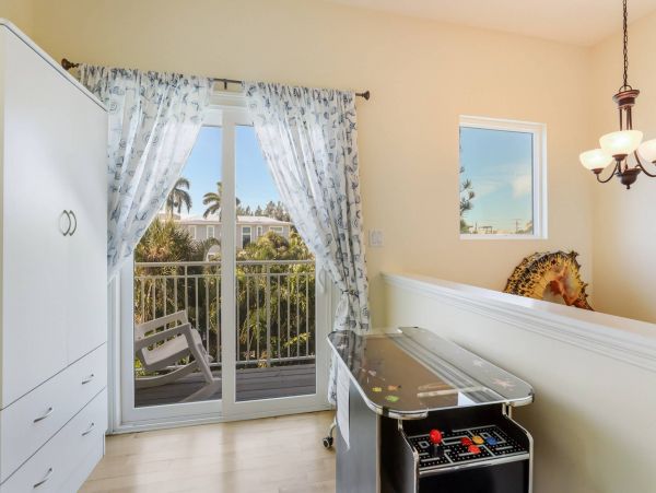 Bradenton Beach Luxury Vacation Pool Home Sleeps 8 Guests